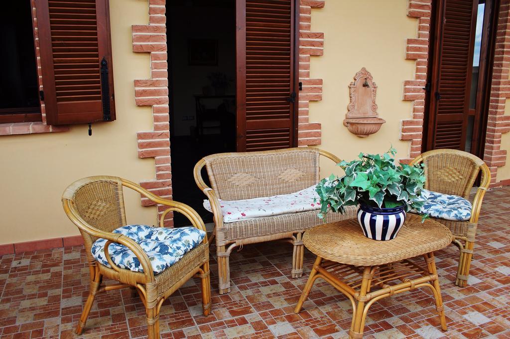 Appartamento Vacanze Magnolia E Glicine 特拉西梅诺湖畔托罗 外观 照片