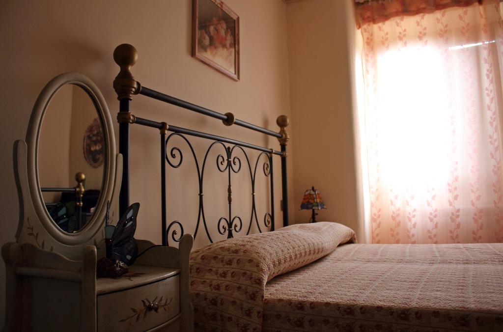 Appartamento Vacanze Magnolia E Glicine 特拉西梅诺湖畔托罗 外观 照片